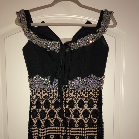 Dress - Picture 3 of 4